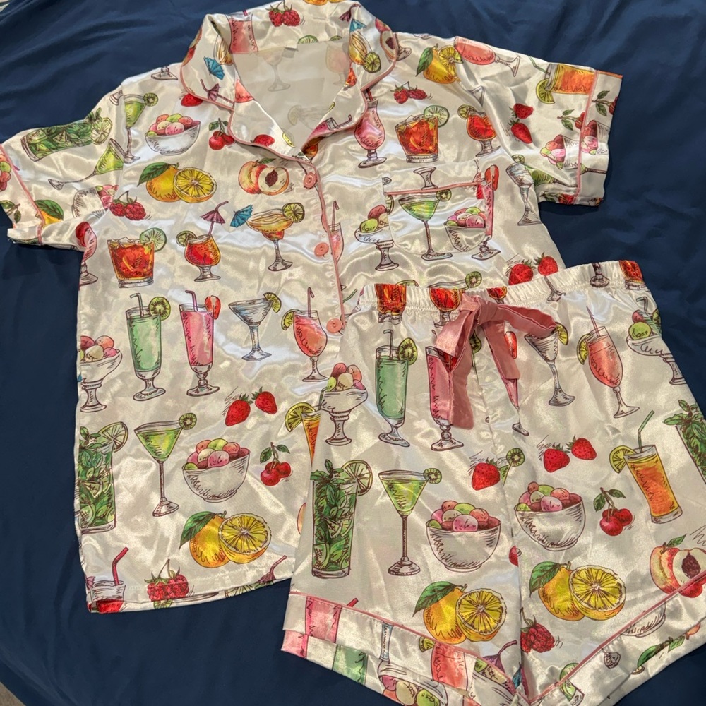Colorful Cocktail Print ladies Pajamas